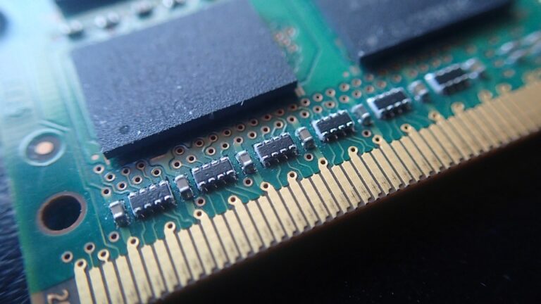 ¿Qué son las memorias RAM?: 3 datos que debes conocer sobre ellas